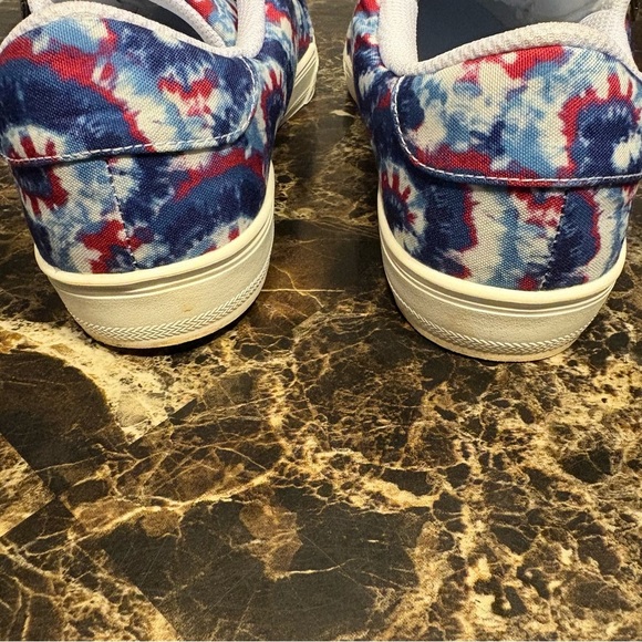 Masseys Colorful Tie-Dye Sneakers Size 10M - Picture 6 of 7